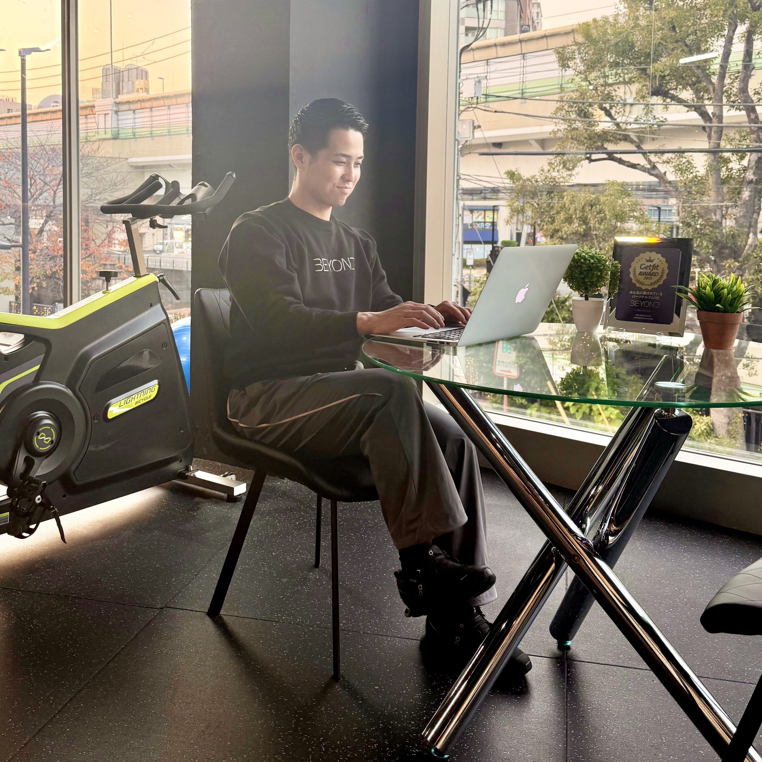 足上げをする様子